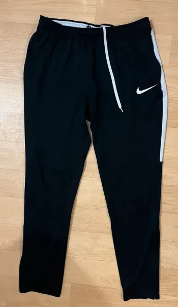 Bas de survêtement nike noir dri fit homme taille M