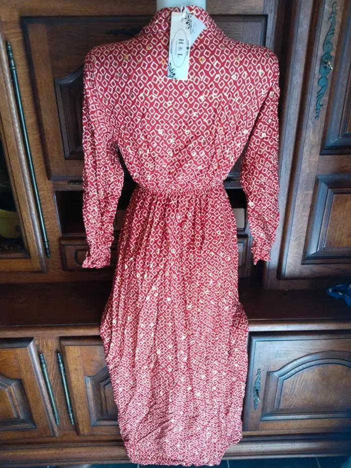 Magnifique robe longue avec dorures femme taille L/XL 40 42 - photo numéro 7