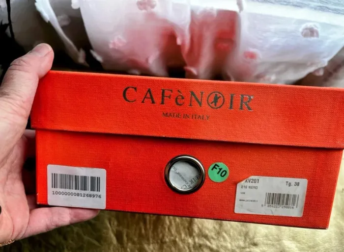 Borines en cuir et strass taille 38, Tres Bon État - CafeNoir - photo numéro 11