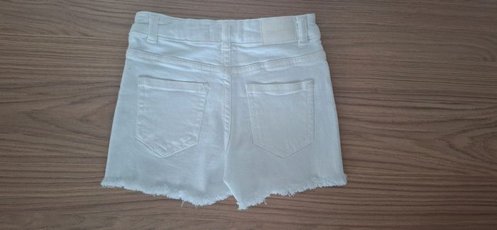 Short en jean blanc mango 6 ans neuf - photo numéro 5