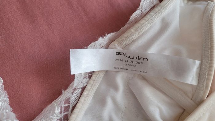 Magnifique maillot de bain - photo numéro 4