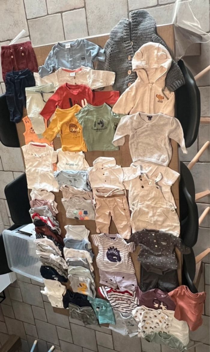 Grand lot de vêtements garçon 3 mois