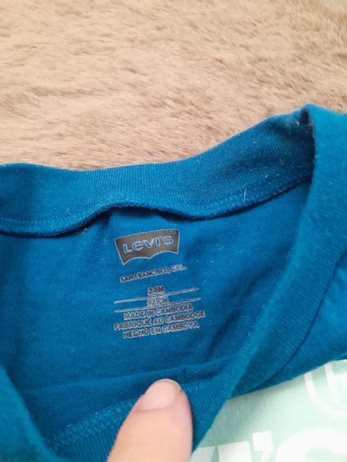 T-shirt manche courte - Levi's - Très bon état- Taille 24 mois - photo numéro 5