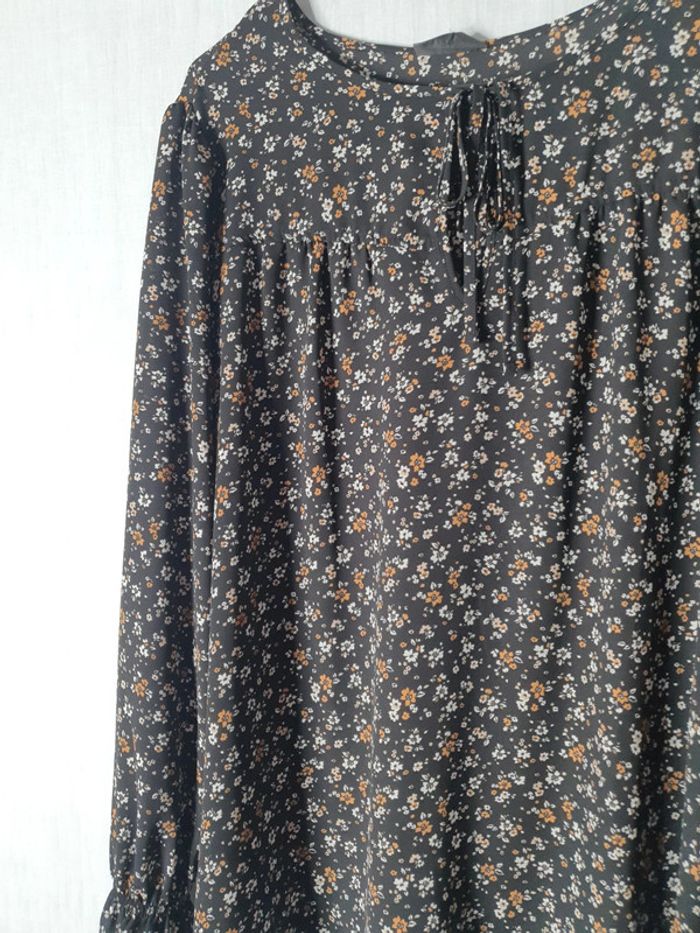 Blouse fleurie - photo numéro 2