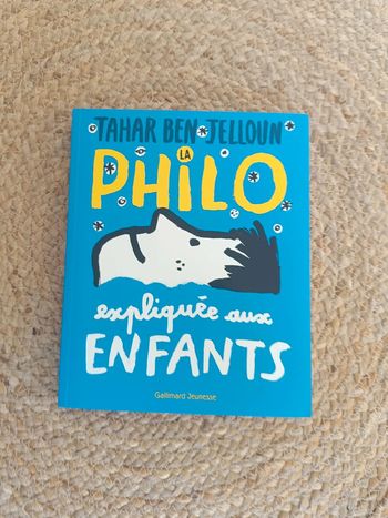 Livre la philo expliquée aux enfants