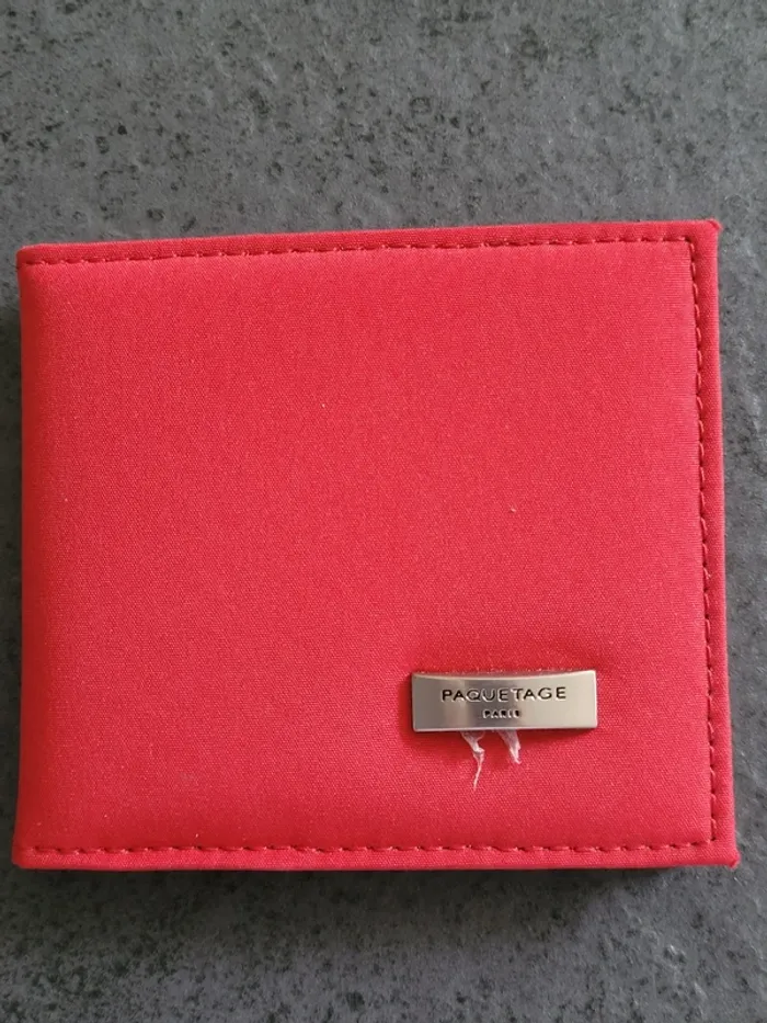 Porte cartes Paquetage rouge neuf