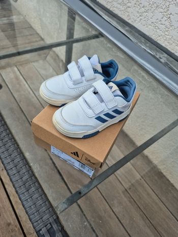 Baskets adidas 25