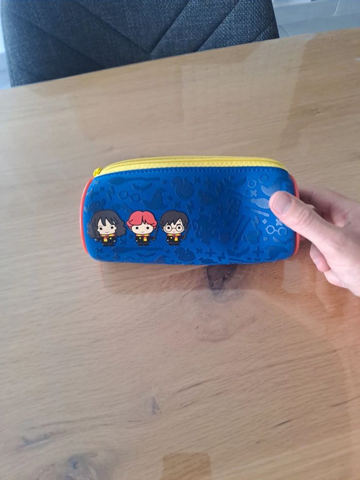 Trousse harry potter neuve jamais servie - photo numéro 2