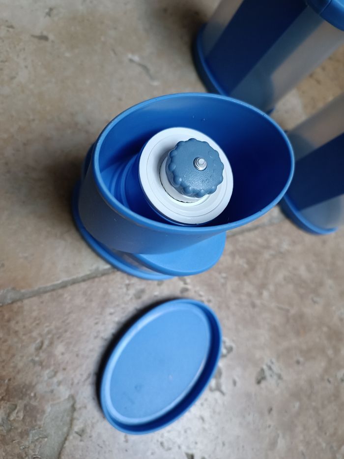 Tupperware, lot de 2 pots à épices et 1 moulin à épices - photo numéro 5