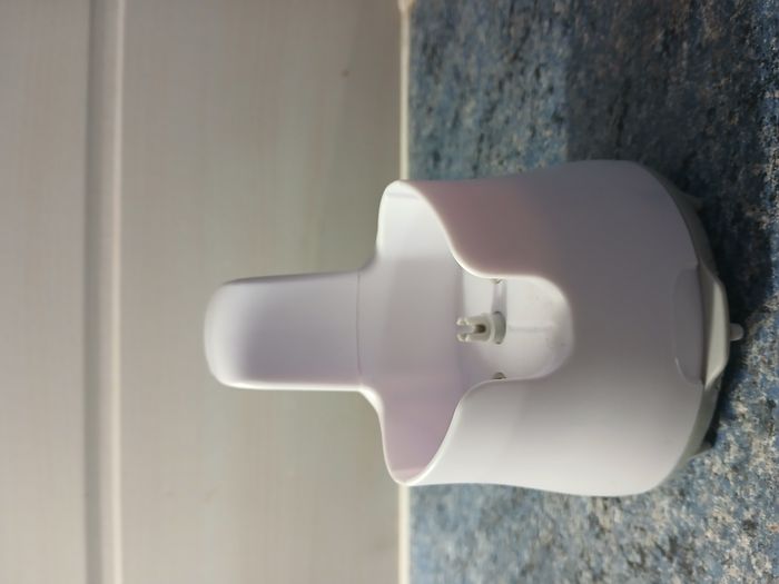 Distributeur  de savon Dettol - photo numéro 2