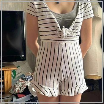 Magnifique combi  short mariniere  taille  38 marque  lefties  neuve