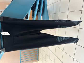 legging noir avec bande bleu femme NEUF taille 36 ONLY