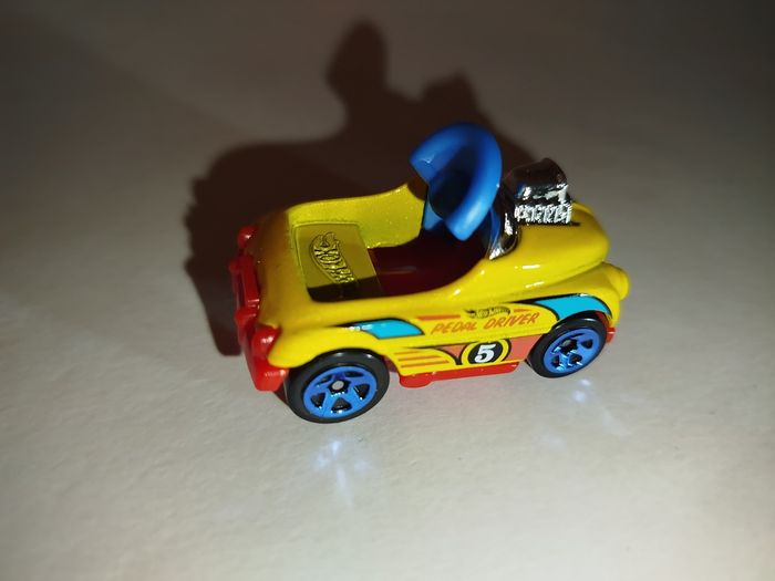 Hot Wheels Pedal Driver Exclusive MultiPack HW Fun Park 5-Pack 2020 - photo numéro 4