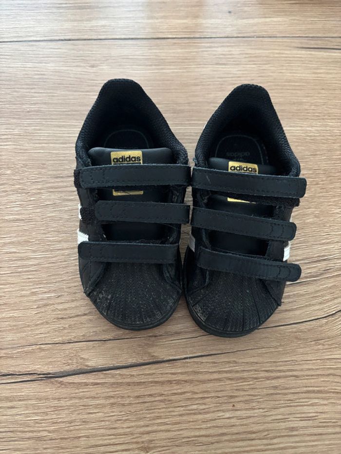 Basket adidas superstar 23