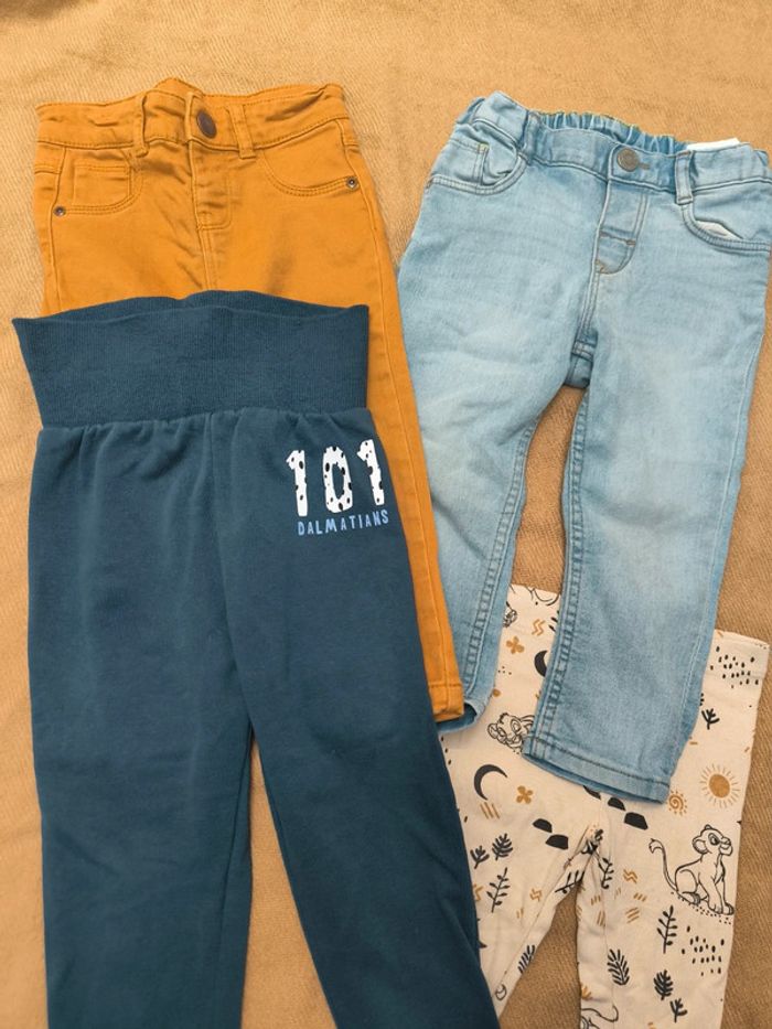 Lot pantalons 12 mois - photo numéro 2