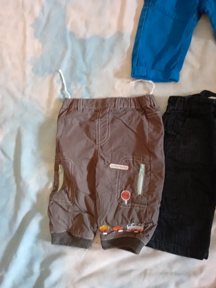 Lot pantalons 6 mois - photo numéro 4