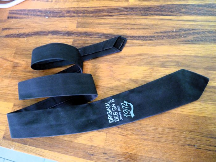 Cravate garçon Catimini noir TBE accessoire mode taille unique enfant - photo numéro 2