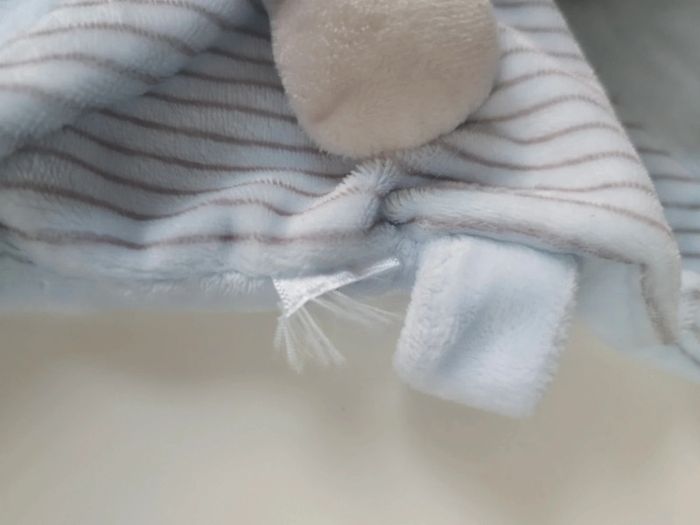 Doudou lapin bleu - photo numéro 3