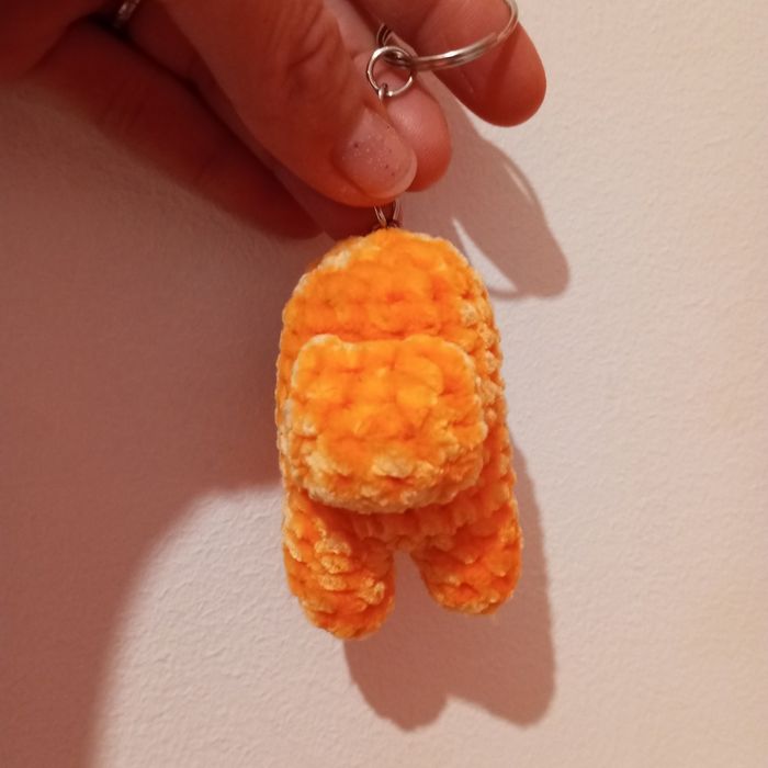 Porte-clés Among Us au crochet - photo numéro 4