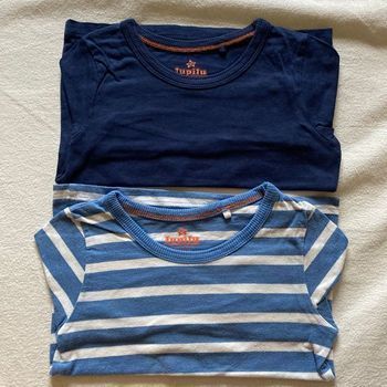 Lot de 2 tshirts manches longues 2-4 ans