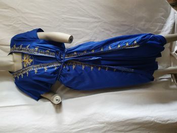 Robe magique Tunisienne bleue et dorée Tunisie