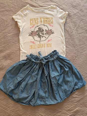 Jupe en jean et Tee shirt