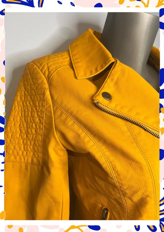 Veste effet cuir moutarde Only – Taille 36 🔥 - photo numéro 3