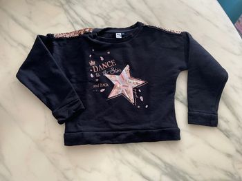 Pull 3 pommes taille 5/6ans