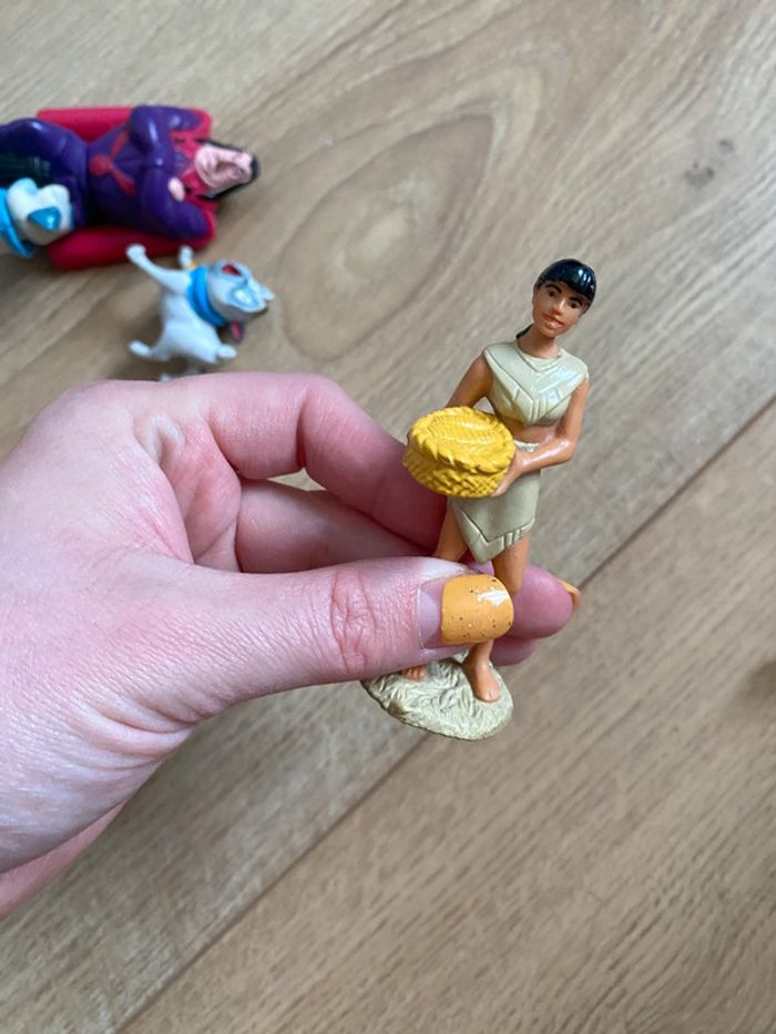 Lot de 5 figurines pocahontas Disney - photo numéro 8