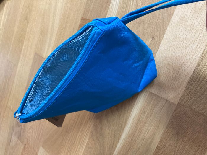 Trousse de toilette isotherme Yves Rocher neuve - photo numéro 2