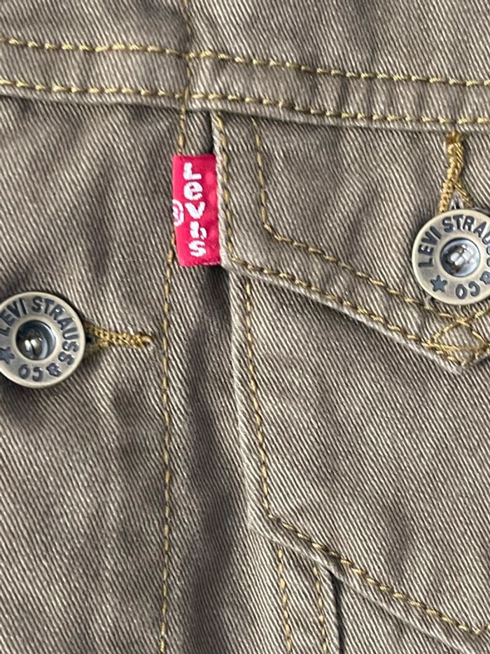 Veste en jean Levi’s taille 4 ans couleur marron/kaki état neuf - photo numéro 3