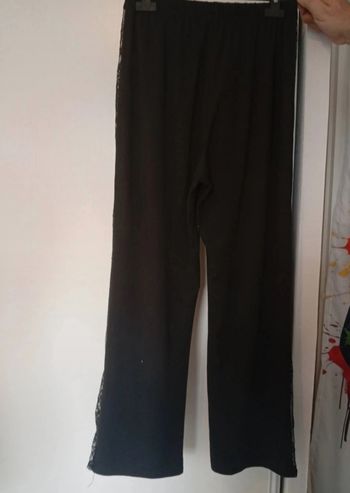 Pantalon jambes large en très bon état