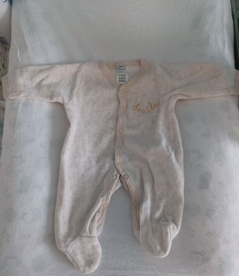 Lot 3 pyjamas