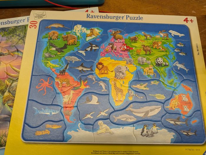 Lot de 2 puzzles 45 et 30 pièces