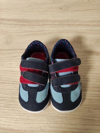 Chaussures taille 19 Adidas