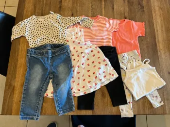 Lot de vêtements en 74 cm