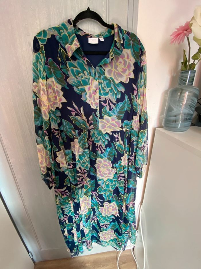 Robe vila à fleur