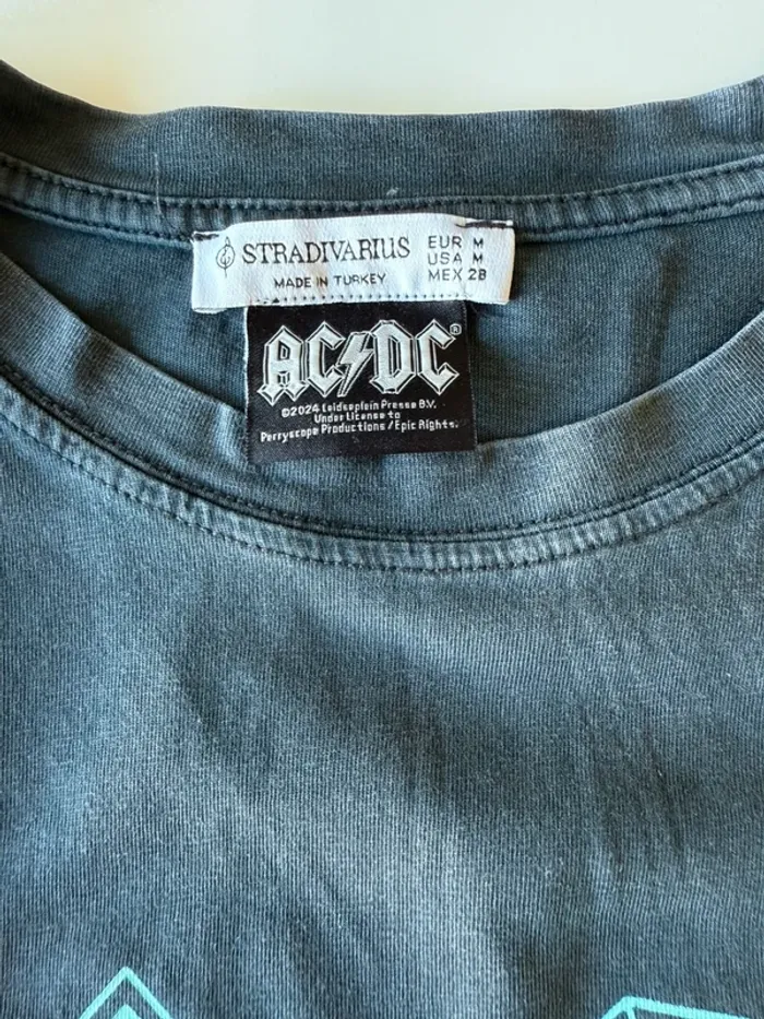 T-shirt ACDC gris strass stradivarius - photo numéro 4