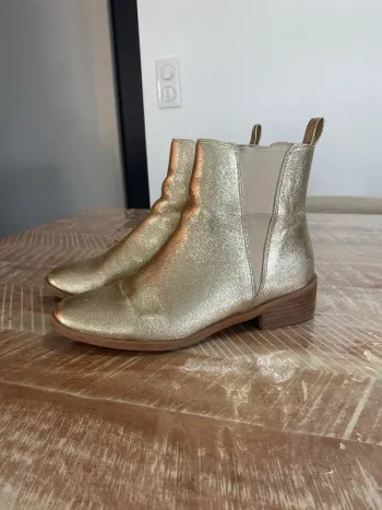 Bottines dorées