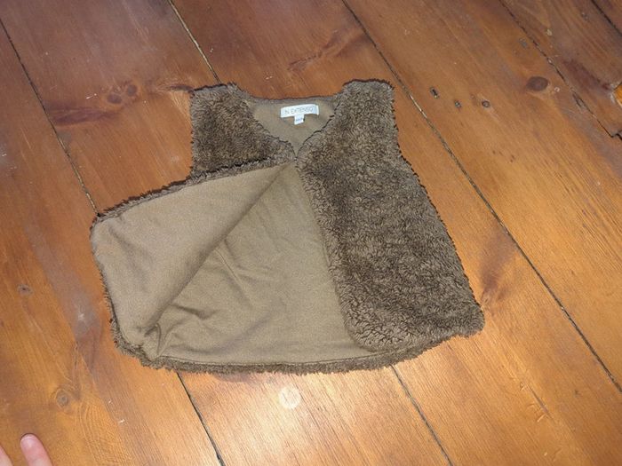 Gilet sans manche nounours matière pilou pilou marron doux 12 mois - photo numéro 2