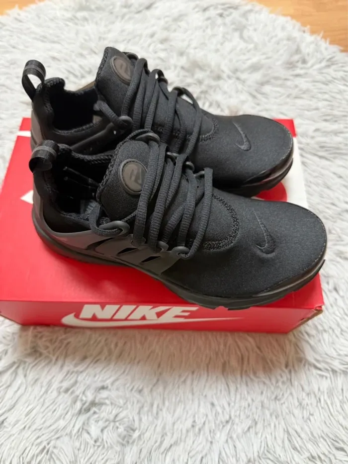 Nike Air Presto – Taille 36 – noir – Neuf avec étiquette - photo numéro 10