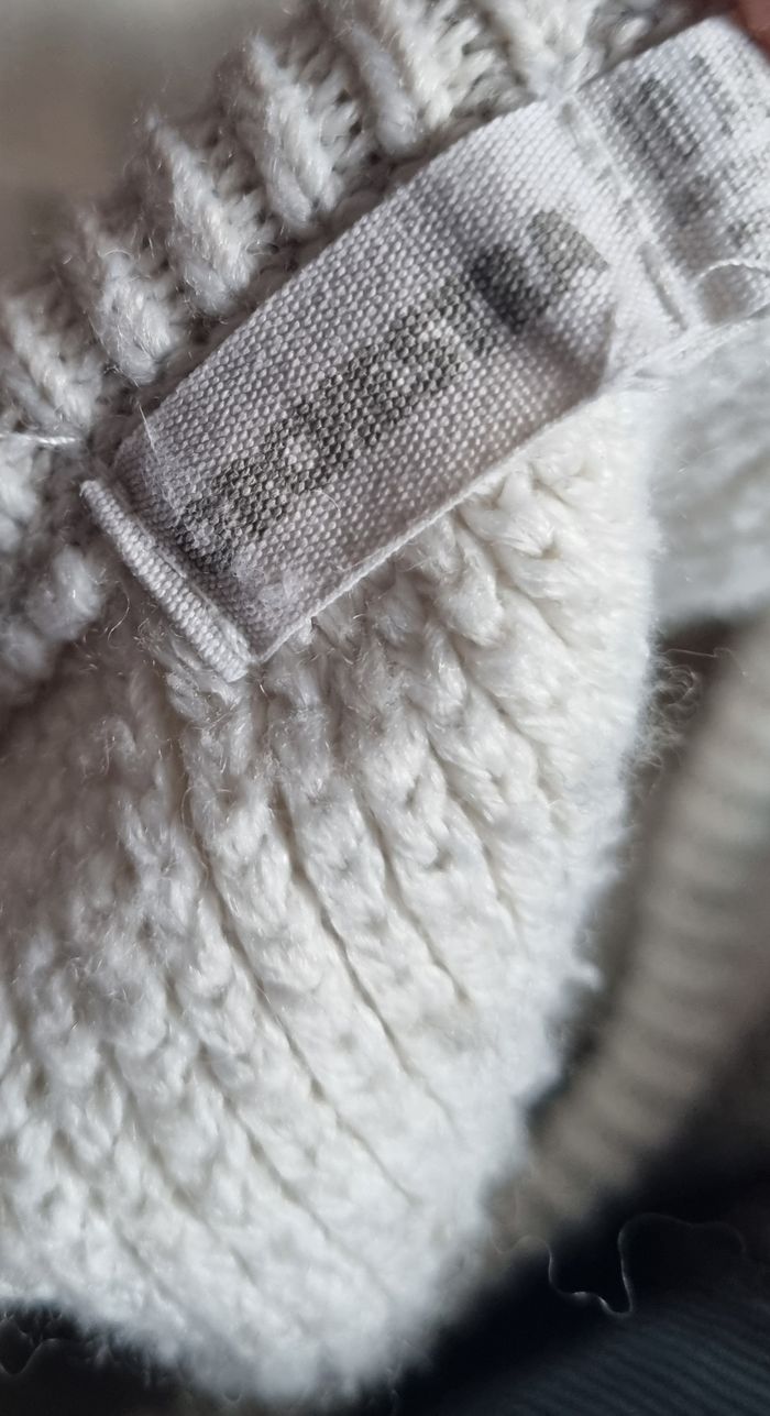Pull en tricot avec volants  aux épaules 10ans - photo numéro 3