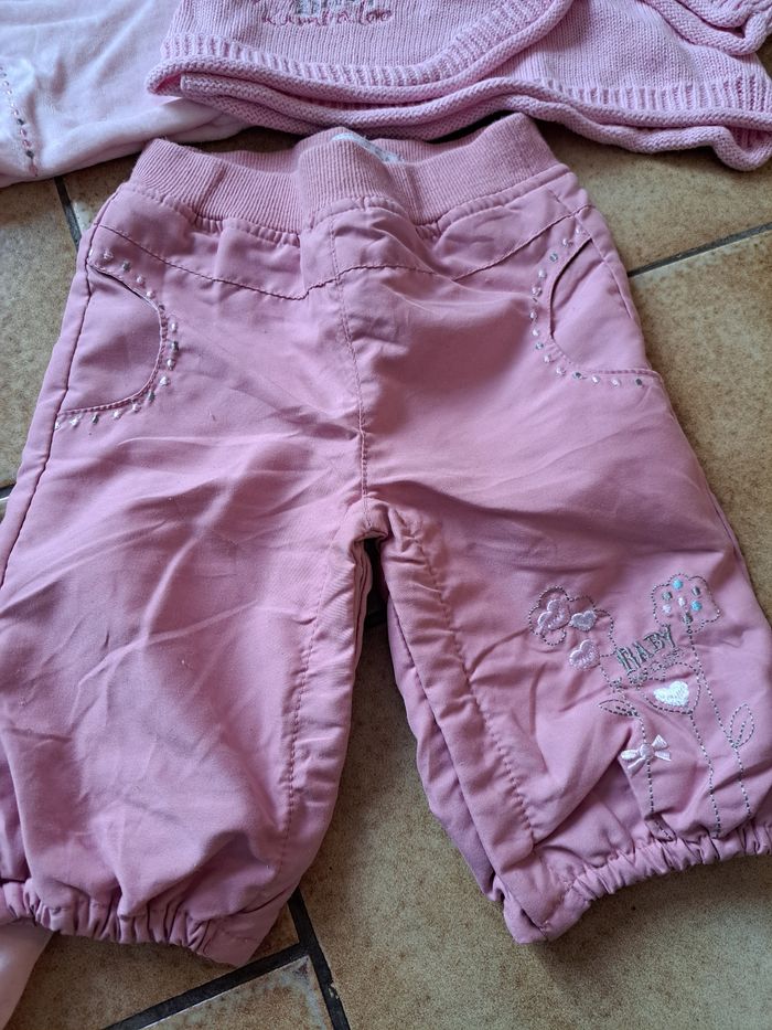 Lot rose 6 mois - photo numéro 3