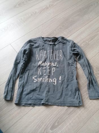 T-shirt tape à l'œil taille 4 ans