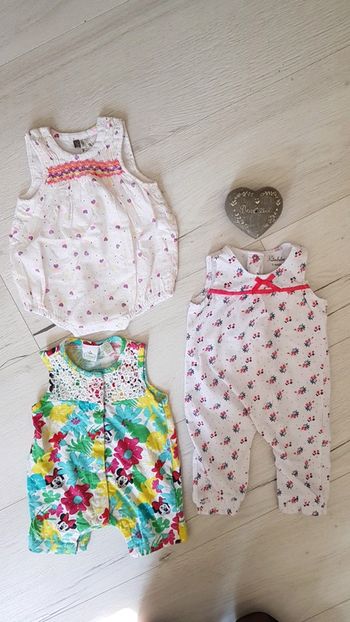 Lot de 3 combinaisons estivales fille 1mois neuves