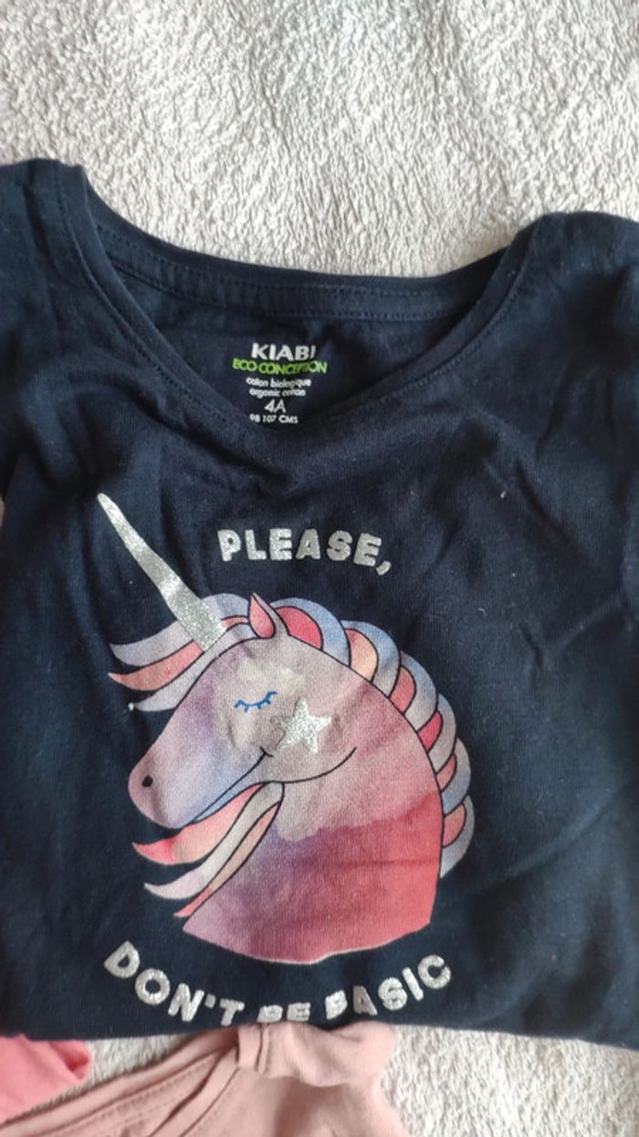 Lot de 3 Tshirt manches longues Kiabi 4 ans - photo numéro 2