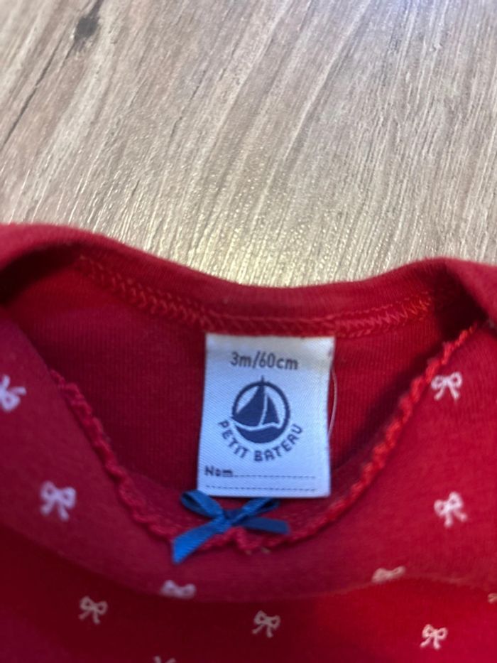 Lot 4 bodies manches courtes 3 mois Petit Bateau - photo numéro 12