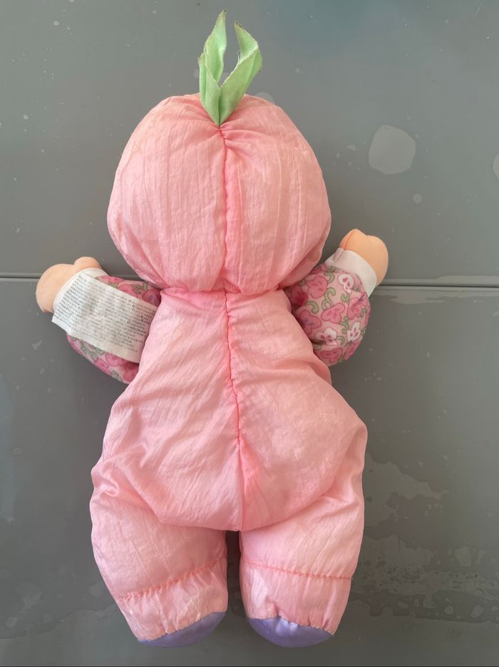 Poupée doudou Playskool rose pâle avec bruit - photo numéro 5