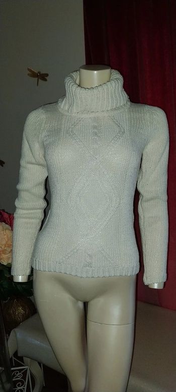 Pull torsadé à gros col Taille S Très bon état