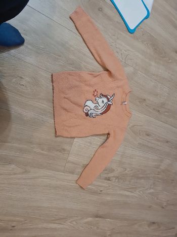 Pull licorne fpc 8ans